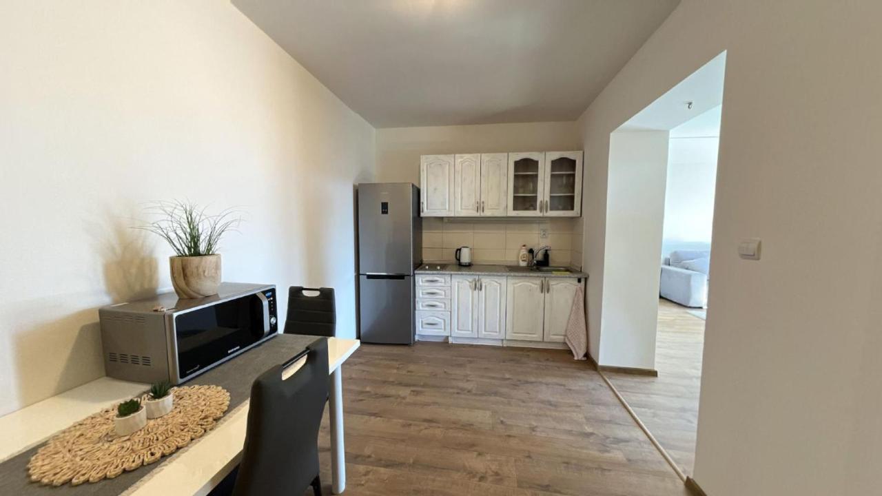 2 Room Apartment - V Blizkosti Nizkych Tatier 406, Apartmany Liptov Липтовски-Микулаш Экстерьер фото